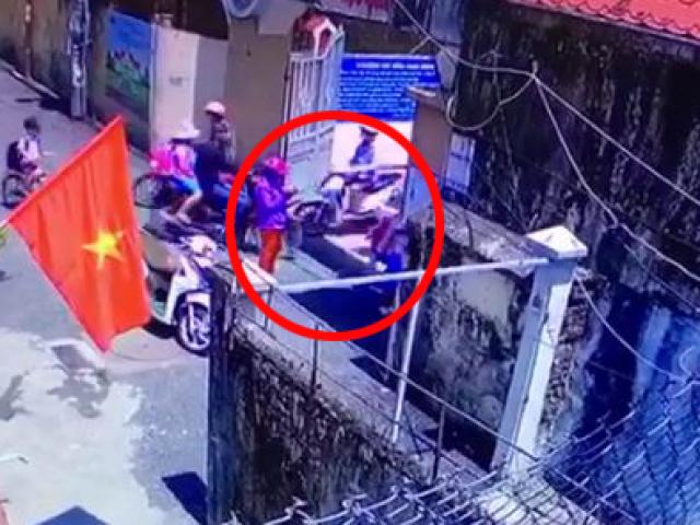 Vụ mẹ chụp ảnh con ở cổng trường giữa trưa nắng: Học sinh đã được ăn bán trú tại trường