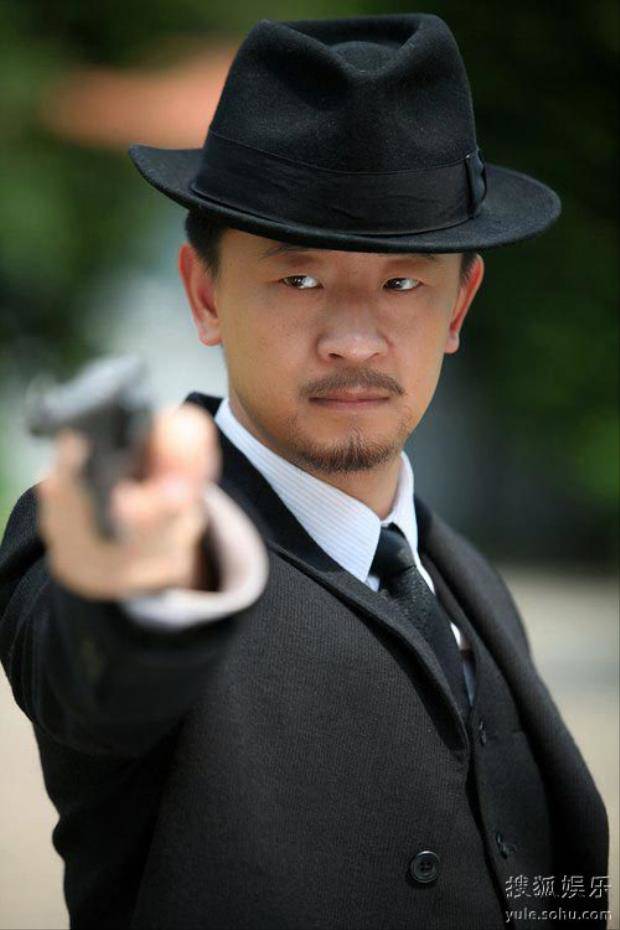 "tinh dich" cua huynh hieu minh: tung quan sau scandal mua dam, song bang luong it oi cua cha - 9