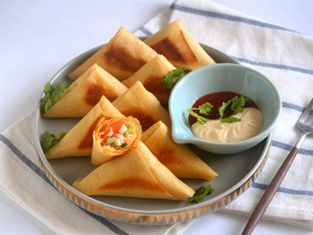 Làm nem hải sản kiểu này chồng con ăn ngon không còn thừa một cái