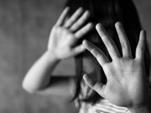 Cưỡng hiếp giúp việc 4 lần/ngày, ông chủ vẫn kêu oan tôi bị yếu sinh lý