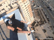 Clip Eva - Bắt giữ cặp đôi thích hôn nhau ở những nơi mạo hiểm