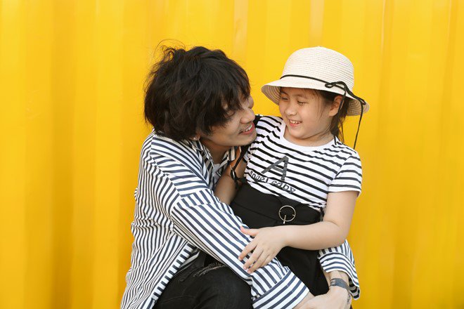 Khoảnh khắc amp;#34;đốn timamp;#34; fan của amp;#34;ông bốamp;#34; Tuấn Trần và amp;#34;con gáiamp;#34; Ngân Chi - 4