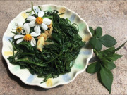 Xem ăn chơi - Loại cây dại mọc đầy đường, đem xào lại thành món ngon không tưởng