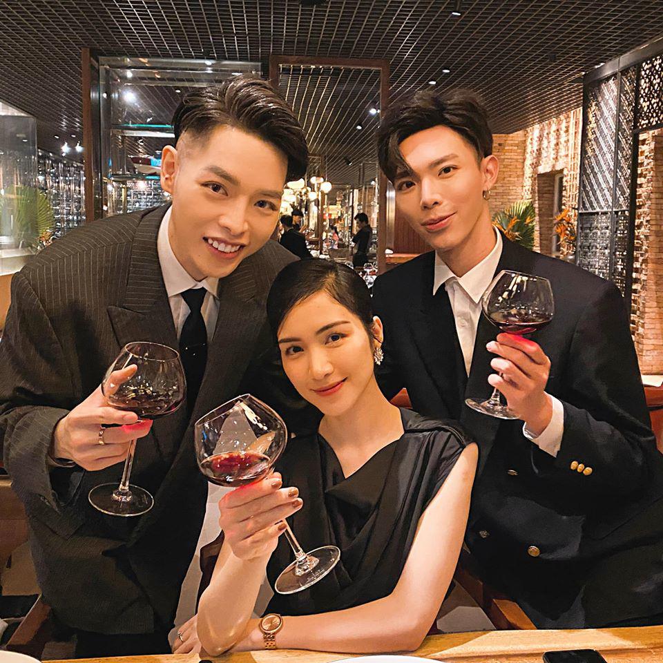 Sao Việt 24h: amp;#34;Bà đẻamp;#34; Đặng Thu Thảo đi chơi sau 10 ngày sinh con, bé lớn thành tâm điểm - 12