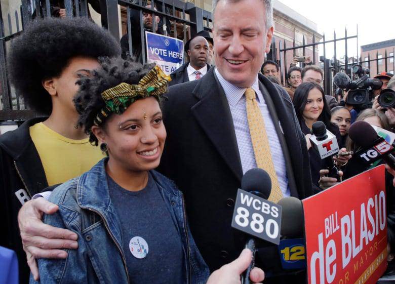 Tổng thống Mỹ Donald Trump nổi giận với thông tin amp;#34;tránh xuống hầm bí ẩnamp;#34; - 3