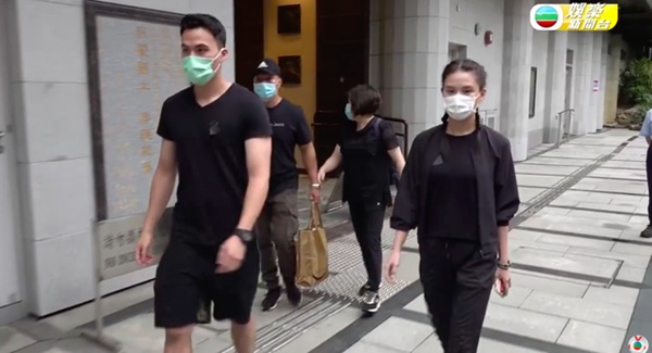 Đám tang amp;#34;vua sòng bài Macauamp;#34;: Con dâu chân dài tiều tụy, không thấy bóng dáng con rể tài tử - 9