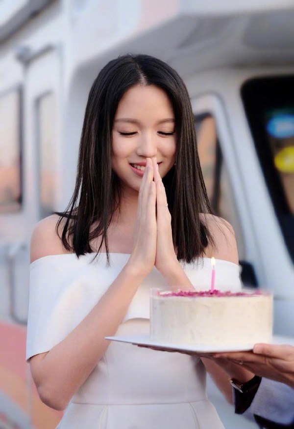 Ngôi sao 24/7: Bố mất ngày thứ 6, cậu ấm trùm sòng bài amp;#34;thái độamp;#34; với chị gái khác mẹ - 11