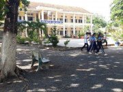 Tin tức - Thầy giáo bị tố dâm ô nhiều nam sinh: Bắt học sinh kéo khóa quần, xem phim "nóng"