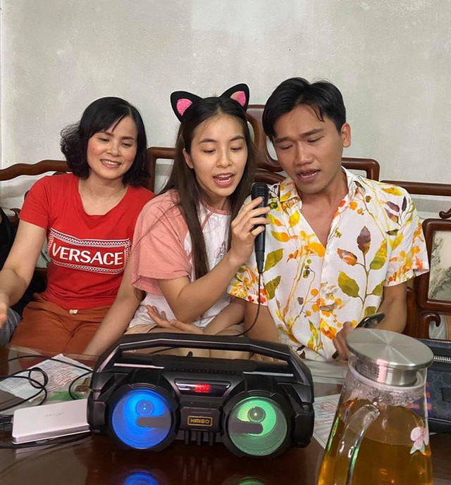 Xuân Nghị amp;#34;Nhà Trọ Balanhaamp;#34; nói gì về tin đồn “ra mắt phụ huynh” bạn diễn Trần Vân? - 2