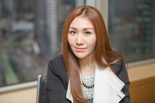 Kiếm được chồng amp;#34;ngoanamp;#34;, ái nữ tỷ phú sòng bài được thưởng amp;#34;3 đời tiêu không hếtamp;#34; - 4