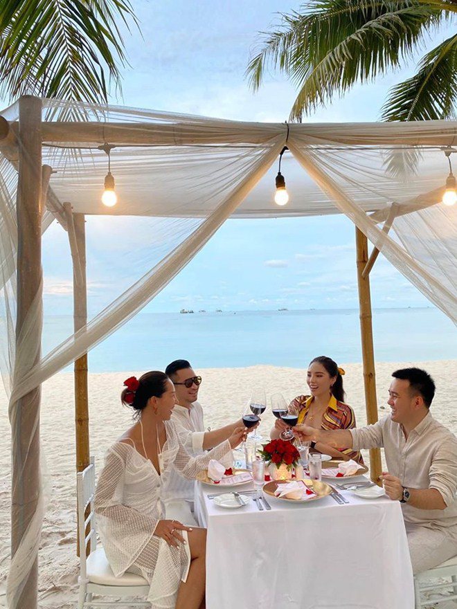 Sao Việt 24h: Dàn sao vui mừng khi Hồng Ngọc đăng ảnh dung mạo hiện tại sau vụ bỏng - 13