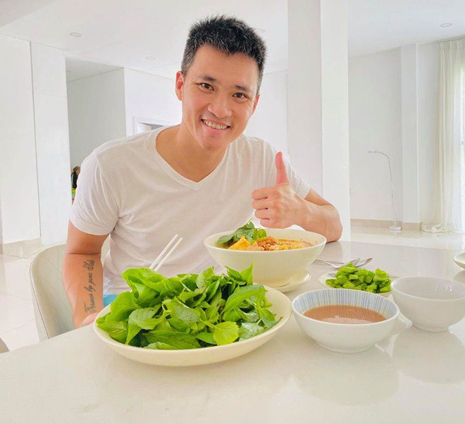 Sao Việt 24h: Dàn sao vui mừng khi Hồng Ngọc đăng ảnh dung mạo hiện tại sau vụ bỏng - 12