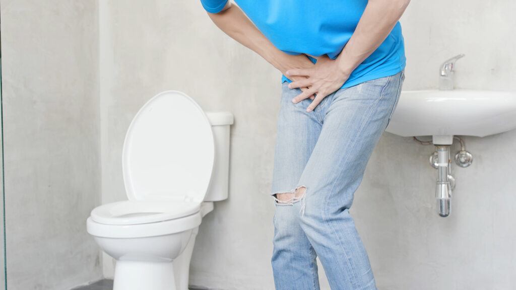 Đưa con trai đau bụng đi khám, gia đình tá hỏa khi bác sĩ nói chỉ còn nửa năm - 1
