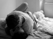 Sức khỏe - Kiểu "yêu" tưởng sáng tạo lại là nguyên nhân khiến chị em dễ hỏng tử cung, nam giới vô sinh