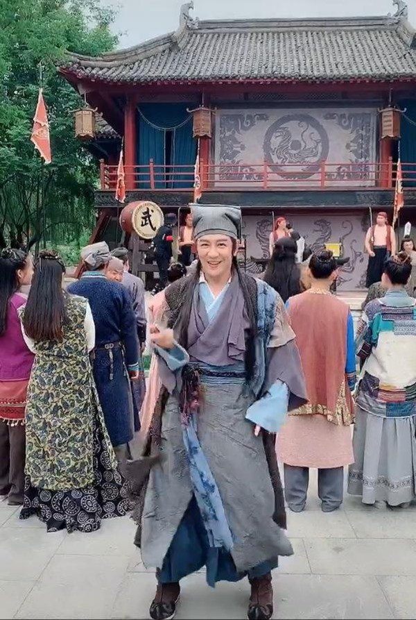 Ngôi sao 24/7: Vì sao ái nữ amp;#34;vua sòng bàiamp;#34; được tặng của hồi môn amp;#34;3 đời tiêu không hếtamp;#34;? - 7