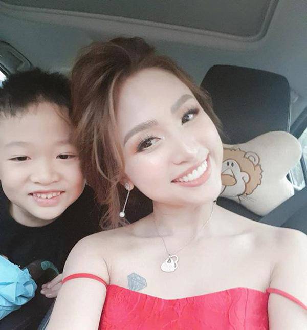 Vân Hugo: 35 tuổi làm mẹ đơn thân và mắc trọng bệnh nhưng vẫn tìm được người đàn ông tốt - 3