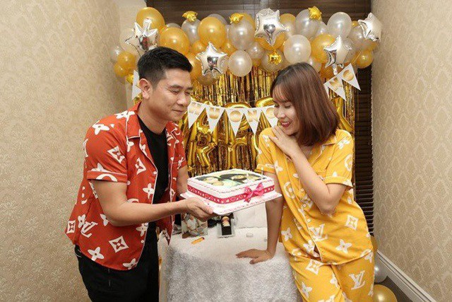3 cặp vợ chồng amp;#34;gương vỡ lại lànhamp;#34;, tái hợp càng yêu nhau thắm thiết hơn của showbiz Việt - 3