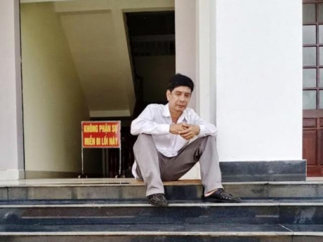 Tin tức 24h: Vợ ông Lương Hữu Phước lên tiếng sau khi chồng nhảy lầu tự tử tại tòa