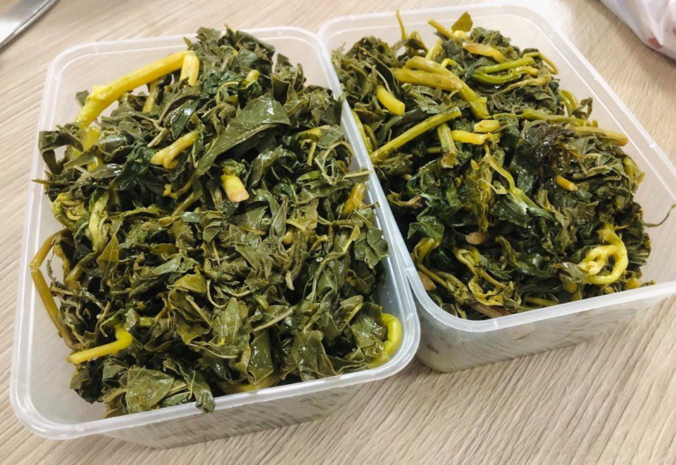 Bán amp;#34;món ăn nhà nghèoamp;#34; ở Hà Nội, bất ngờ kiếm hơn chục triệu đồng mỗi tháng - 1