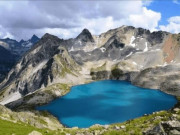 Xem ăn chơi - "Hồ tử thần": Đẹp như tiên cảnh nhưng có thể giết một người chỉ trong 5 phút lại gần