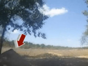 Tin tức - Hai ngôi mộ kỳ lạ đột nhiên xuất hiện trên cánh đồng, người dân ngỡ ngàng khi đào lên