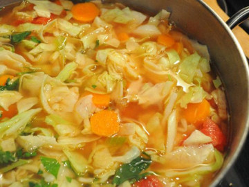 Tiến sĩ Harvard chỉ ra một loại canh chống ung thư gồm 4 loại rau củ