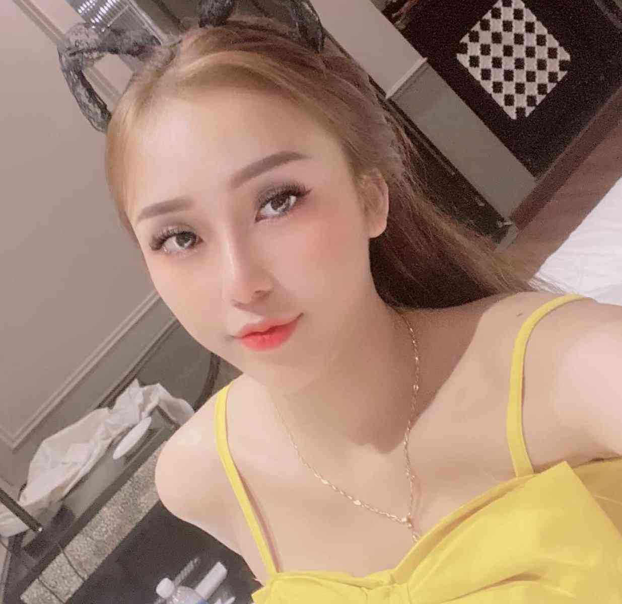 Lối sống xa hoa của hotgirl trường du lịch cầm đầu đường dây ma túy liên tỉnh - 2