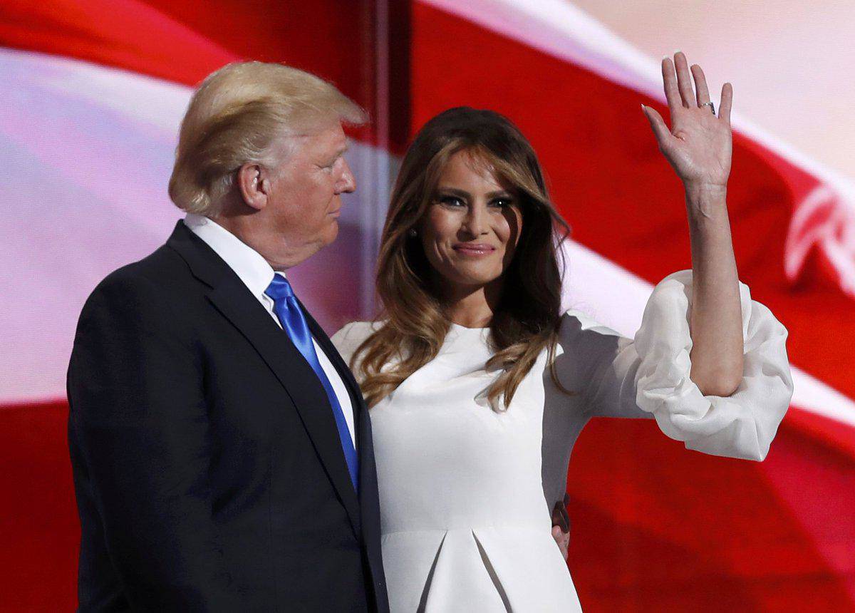 Cuộc cạnh tranh ngầm giữa 2 mỹ nhân bên cạnh ông Donald Trump và điều ít ai ngờ - 3
