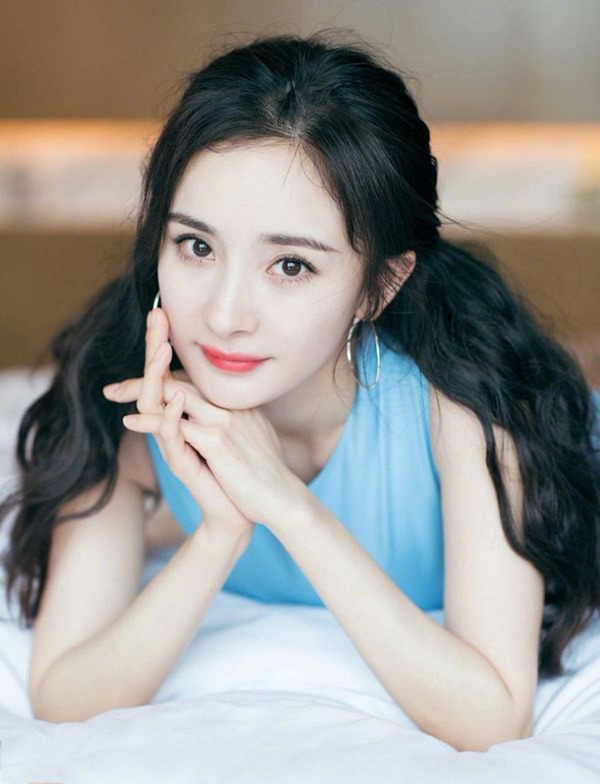 6 năm sau khi sinh Tiểu Gạo Nếp, Dương Mịch đối xử ngày càng tệ với con gái - 1