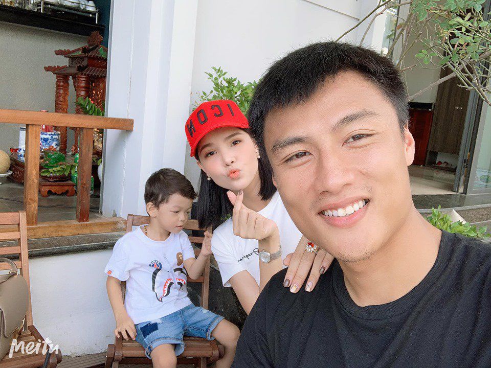 Chưa đầy 1 năm gửi con trai sang Czech định cư, Mạc Hồng Quân thông báo Kỳ Hân mang bầu - 3