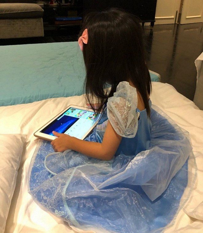 Sao Việt 24h: Con gái Tăng Thanh Hà 3 tuổi đã biết viết chữ rành rọt, làm mẹ hãnh diện - 3