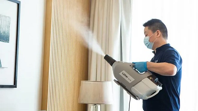 Singapore tích cực hồi phục ngành du lịch hậu COVID-19: lao công robot được đưa vào sử dụng - 1
