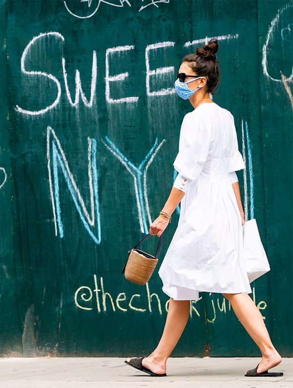 Bắt gặp Katie Holmes và con gái xuất hiện trên phố nhưng cô bé Suri nổi hơn cả mẹ - 6