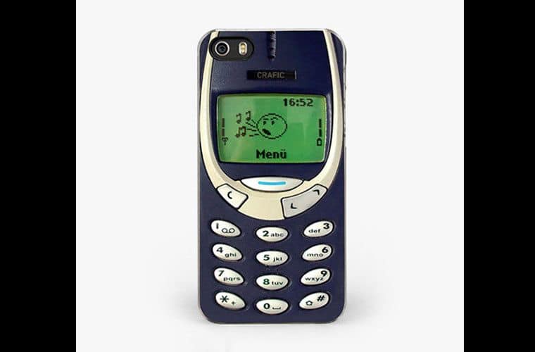 Tưởng đùa mà thật: Những chiếc ốp điện thoại khiến người khác amp;#34;giật mìnhamp;#34; - 8