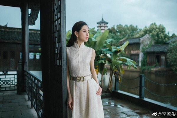 Ngắm amp;#34;Tiểu Long Nữamp;#34; Lý Nhược Đồng trên tạp chí đẹp long lanh, nhìn ảnh thật khán giả ngán ngẩm - 7
