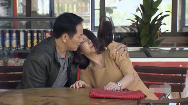 Chiêu trò amp;#34;nóng máuamp;#34; của amp;#34;tiểu tam trung niênamp;#34; Đừng Bắt Em Phải Quên: Gạ gẫm chính thất nhường chồng - 4