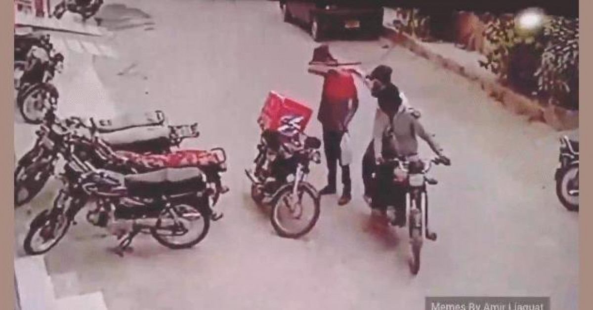 Clip Eva - Thấy nạn nhân khóc hết nước mắt, hai tên cướp trả đồ, vỗ vai an ủi