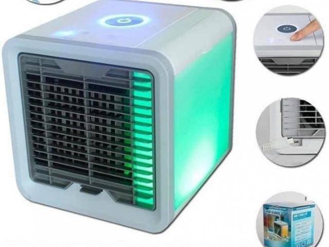 Quạt điều hòa mini giá siêu rẻ thổi vù vù 3 cấp độ gây sốt, đáng tiền hay phí tiền?