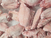 Bếp Eva - Mua cánh gà đông lạnh, nhìn vào phần này thấy dày hay mỏng là biết nó tươi hay không