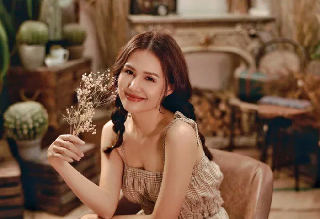 Nữ diễn viên 9X nóng bỏng quen mắt trên sóng truyền hình chuẩn bị cưới ở Đà Nẵng là ai? - 9