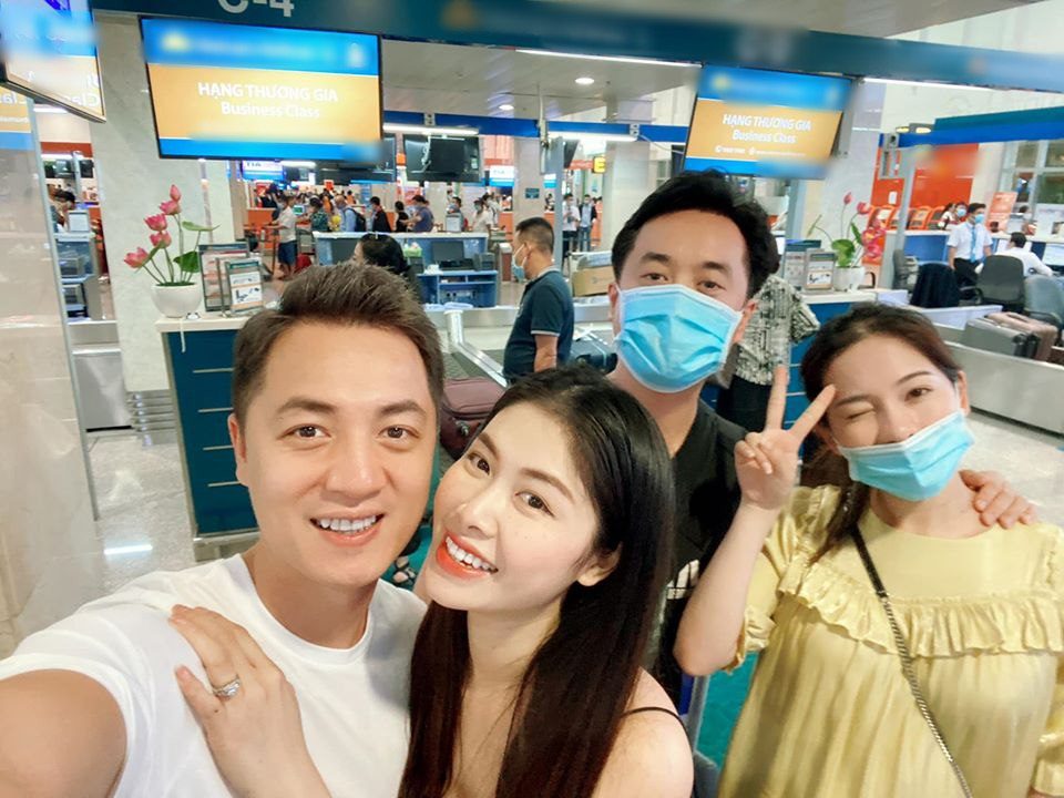 Sao Việt 24h: Siêu mẫu Hà Anh vui sướng khoe con gái amp;#34;đã cao hơn một nửa người mẹamp;#34; - 9