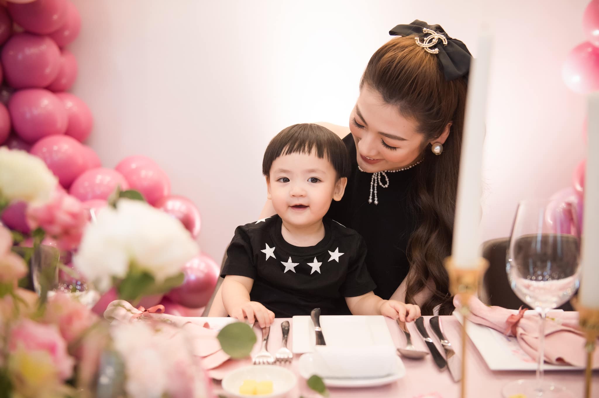 Sao Việt 24h: Siêu mẫu Hà Anh vui sướng khoe con gái amp;#34;đã cao hơn một nửa người mẹamp;#34; - 5