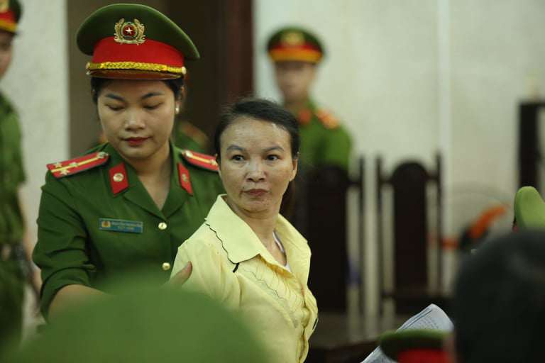 Xét xử mẹ nữ sinh giao gà: Cái kết bất ngờ khi luật sư không “cùng thuyền” với thân chủ - 3