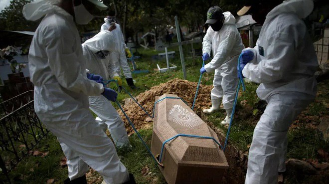 Số ca nhiễm Covid-19 toàn cầu trong 24 giờ tăng cao nhất từ trước đến nay - 1