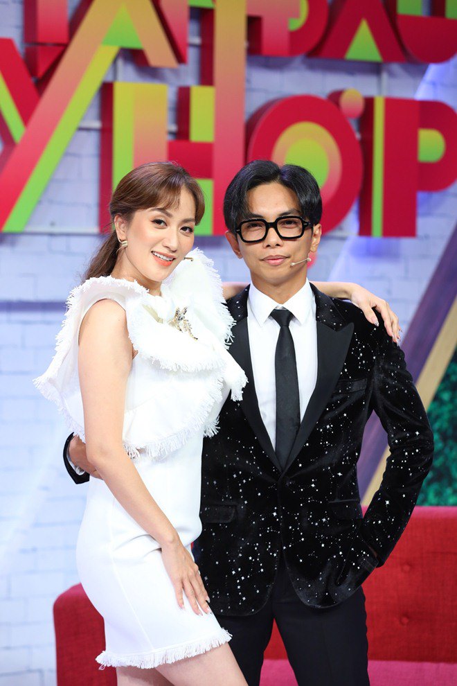 Chồng Khánh Thi suốt ngày nghe những câu: amp;#34;Sao mày lấy vợ già thế, nó đào mỏ nhà mày đấy!amp;#34; - 1