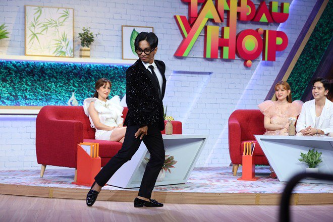 Chồng Khánh Thi suốt ngày nghe những câu: amp;#34;Sao mày lấy vợ già thế, nó đào mỏ nhà mày đấy!amp;#34; - 3