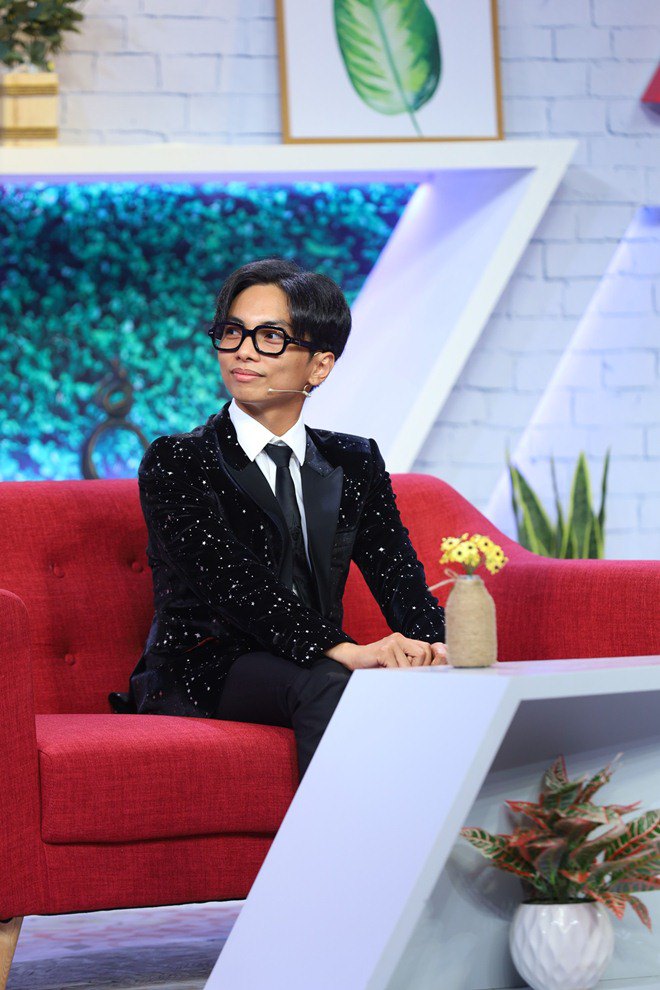 Chồng Khánh Thi suốt ngày nghe những câu: amp;#34;Sao mày lấy vợ già thế, nó đào mỏ nhà mày đấy!amp;#34; - 2