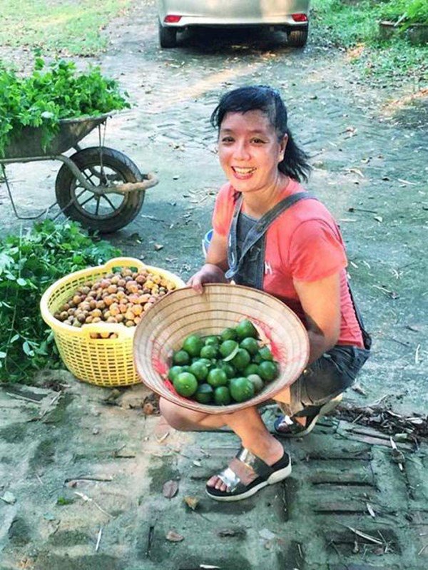 2 nữ nghệ sĩ mua nhà vườn thỏa đam mê: Rau củ chất đầy, thuê người làm không xuể việc - 18