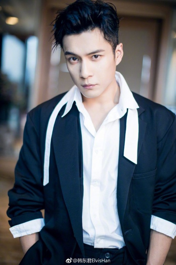 amp;#34;Cô gái vàng trong làng trơ trẽnamp;#34; Cbiz: Huỳnh Hiểu Minh mỉa mai, sinh quý tử vẫn bị ruồng rẫy - 12