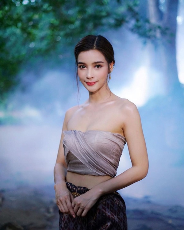 Người đẹp đất Thái: Nàng thơ màn ảnh Tbiz và chuyện tình từ trong phim ra ngoài đời - 9